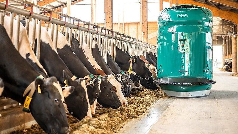 GEA DairyFeed F4500 selbstfahrender Fütterungsroboter