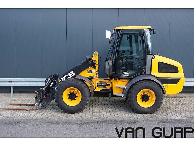 JCB 409 | 2023 | 548h