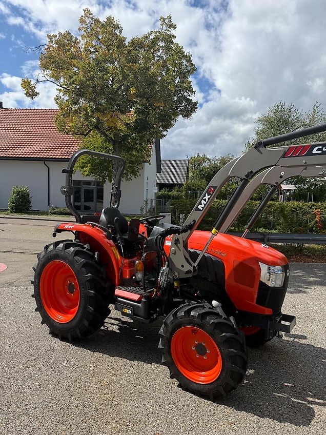 Kubota L1-452