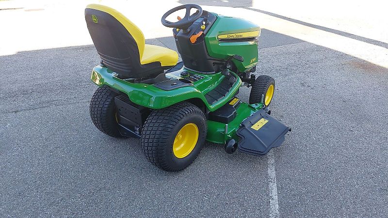 John Deere X380