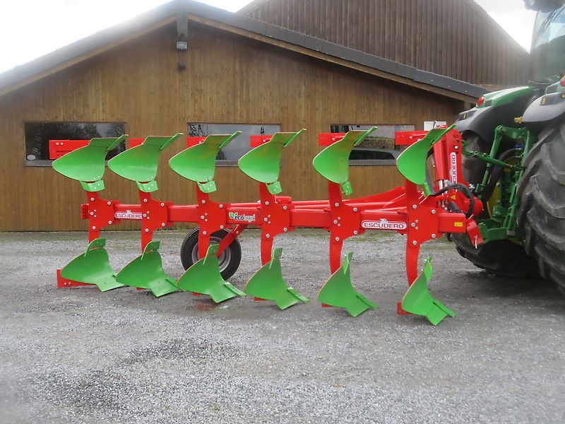 ESCUDERO agroXX -- CHRF--6 Schar - Ecologic Onland Dreh-Schälpflug--