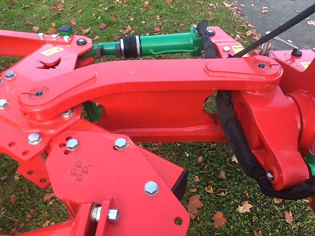 AGRO-MASZ PO 5 mit Blattfedersteinsicherung