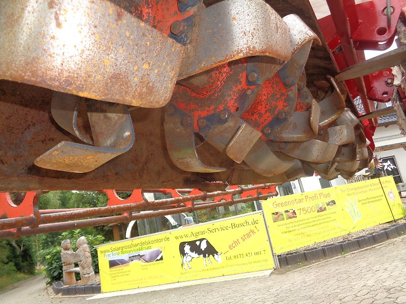 Kongskilde Howard Bodenfräse 315 cm Arbeitsbreite mit Pakerwalze & Hubgerüst Hydrolift Model HR28 305 DU mit 3 Gang Schaltgetriebe