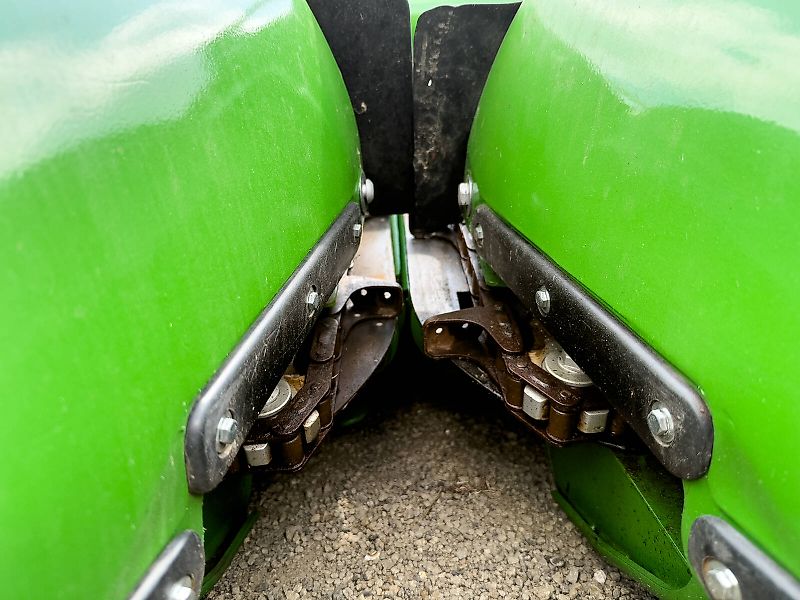 John Deere Kemper 608C 8 row corn header with folding frame for John Deere combines, chopper, stubble stomper, 75 cm row spacing, StalkMaster