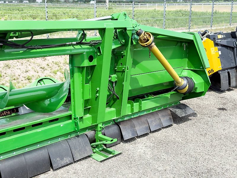 John Deere Kemper 608C 8 row corn header with folding frame for John Deere combines, chopper, stubble stomper, 75 cm row spacing, StalkMaster
