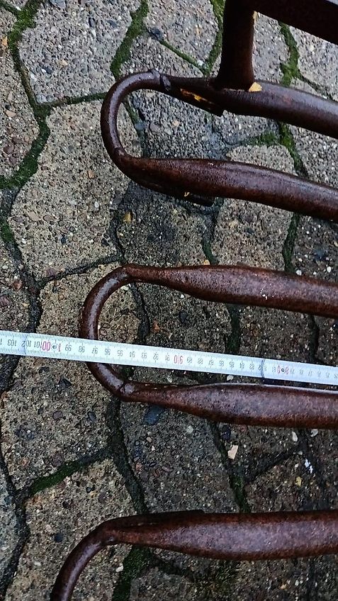 Stoll Rübengabel 180cm Korbbreite Euroaufnahme Hochkippschaufel (Gabel) Hochkippgabel mit E-Ausklinkung oder Klinklader Hubfunktion und Ausklinken des Werkzeugs mittels Seilzug Feuerholzgabel Siebgabel 1,8m Arbeitsbreite mit gerundeten Aufnahmestäben