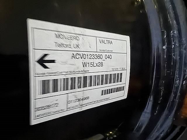 Valtra velgen 18x38 en 15x28 zwart