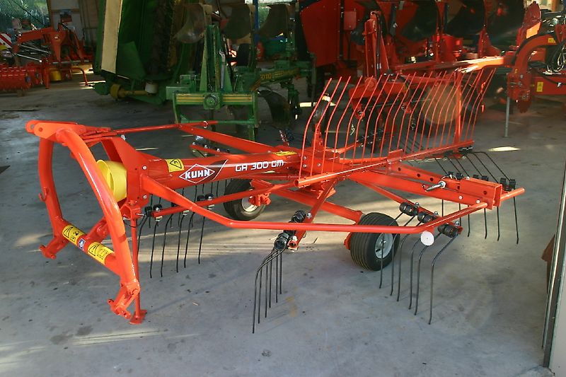 Kuhn GA300GM-9