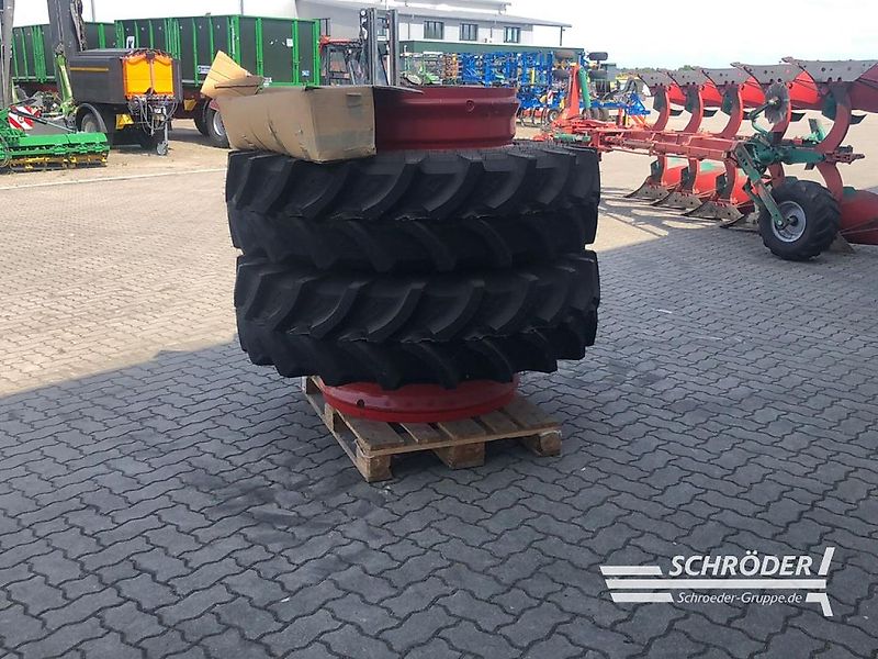 Fendt ZWILLINGSRÄDER 420/85 R34 + VERSCHLÜSSE