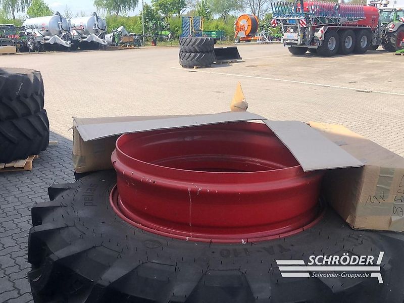 Fendt ZWILLINGSRÄDER 420/85 R34 + VERSCHLÜSSE