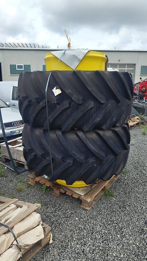 Bohnenkamp Zwilling BKT IF 710/55R34 mit Stocks