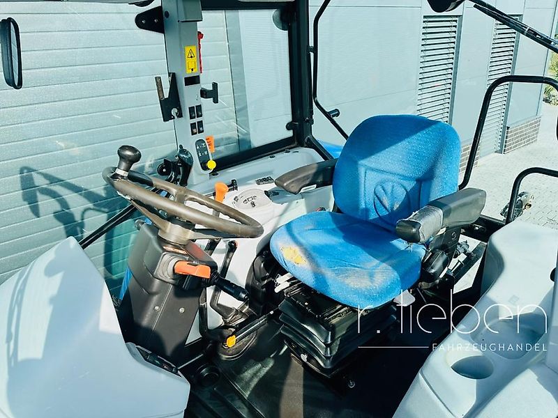 New Holland T5050 mit Frontlader, DL & Klima