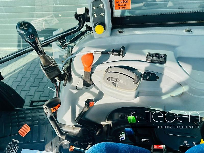 New Holland T5050 mit Frontlader, DL & Klima