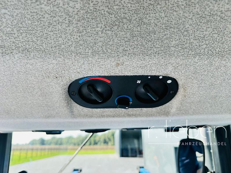 New Holland T5050 mit Frontlader, DL & Klima