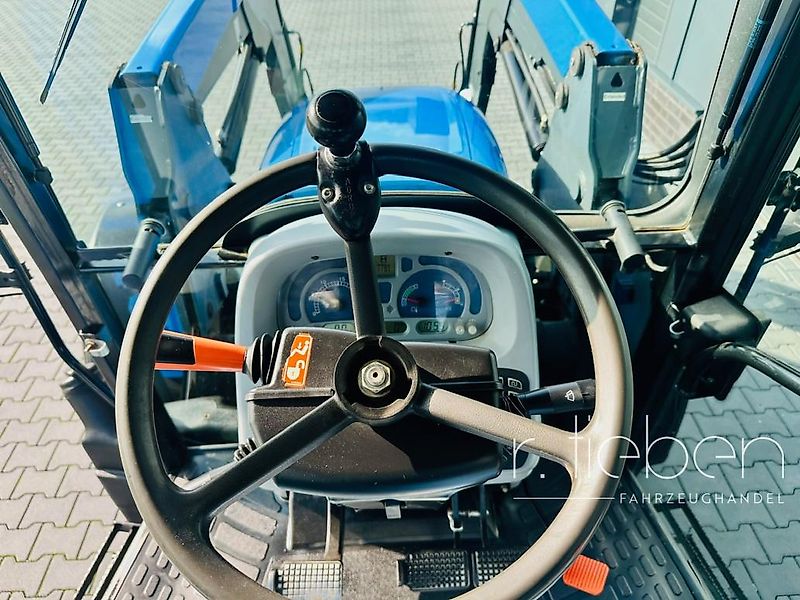 New Holland T5050 mit Frontlader, DL & Klima