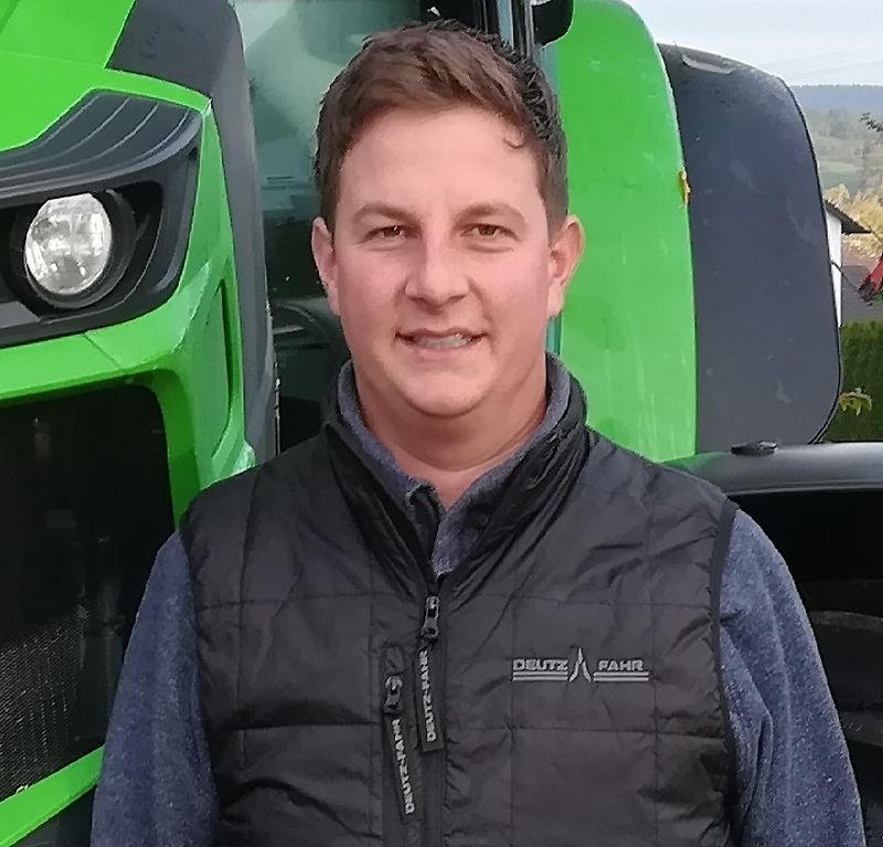 Контактна персона Пан Thomas Mäder