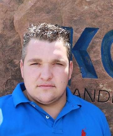 Контактна персона Пан Sandro Kopf