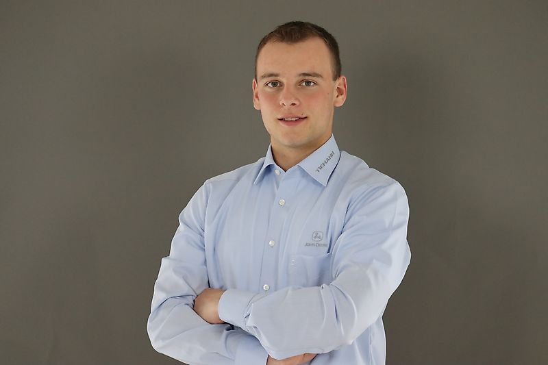 Контактна персона Пан Max Hepping