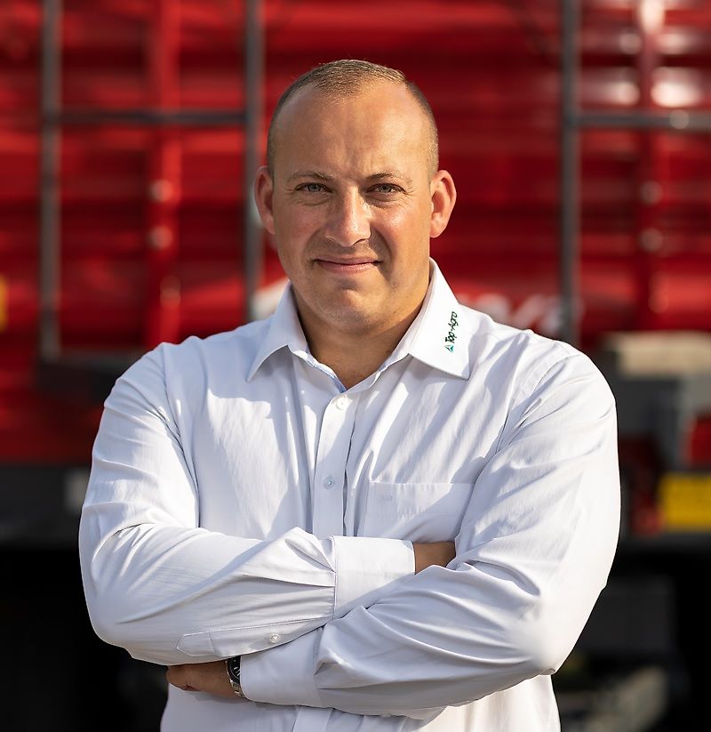 Контактна персона Пан Kamil Wisłocki