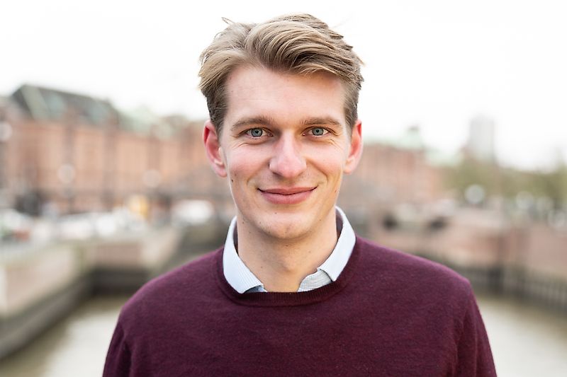 Контактна персона Пан Johann Stolberg