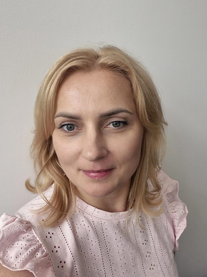 Контактна персона Пані Aneta Nartowicz