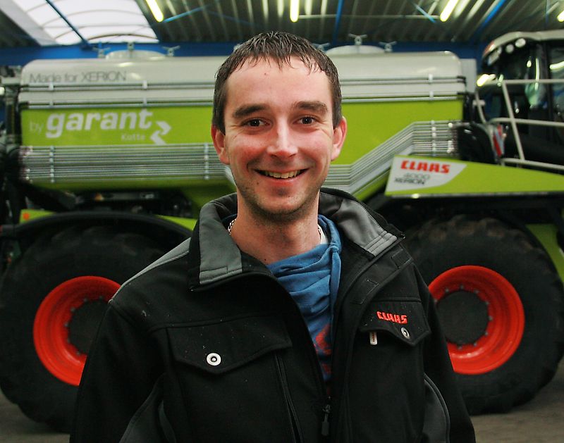 Контактна персона Пан Dennis Schumacher