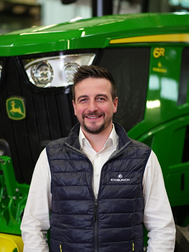 Контактна персона Пан Lukas Fehringer